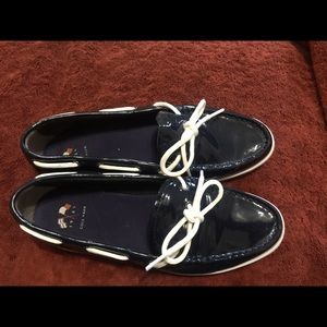 Cole Haan Navy Patent Leather Deck shoes size 9 M